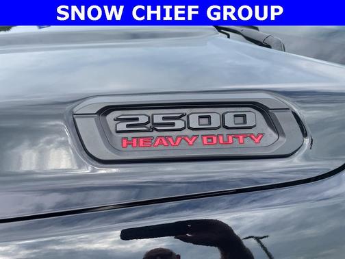 2024 RAM 2500 Tradesman Crew Cab 4x4 8' Box