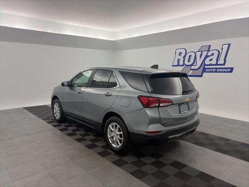 Sterling Gray Metallic 2024 Chevrolet Equinox 1LT