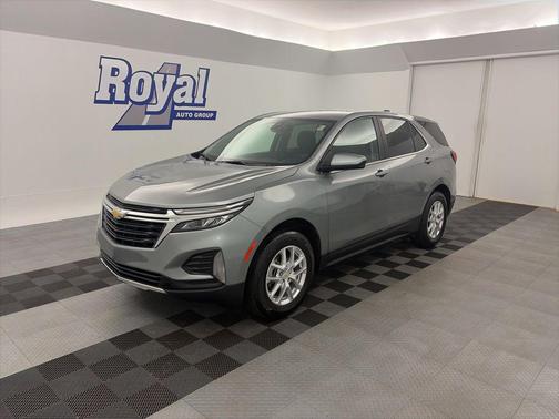 Sterling Gray Metallic 2024 Chevrolet Equinox 1LT