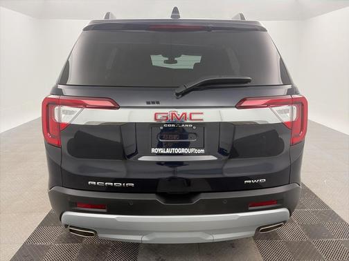 2022 GMC Acadia AWD SLE