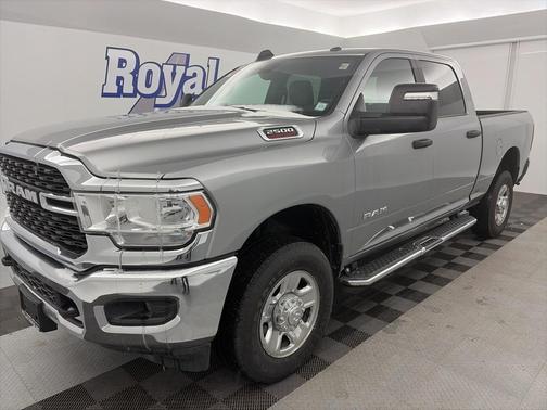 2024 RAM 2500 Big Horn Crew Cab 4x4 6'4' Box