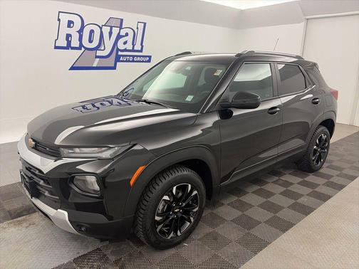 Mosaic Black Metallic 2023 Chevrolet Trailblazer LT