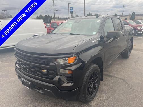 2022 Chevrolet Silverado 1500 Custom