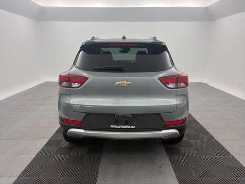Sterling Gray Metallic 2025 Chevrolet Trailblazer LT