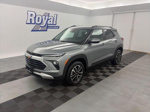 Sterling Gray Metallic 2025 Chevrolet Trailblazer LT