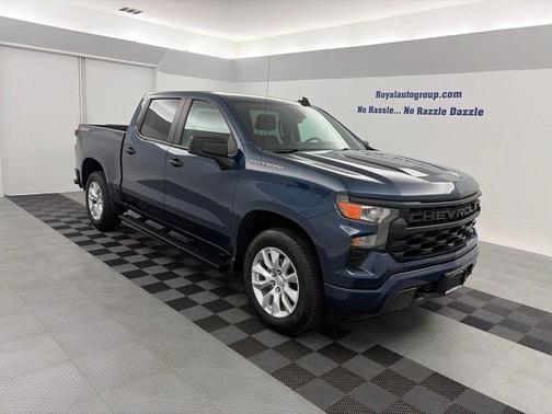 Northsky Blue Metallic 2022 Chevrolet Silverado 1500 Custom