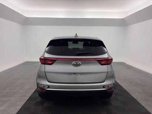 Steel Gray 2022 Kia Sportage LX