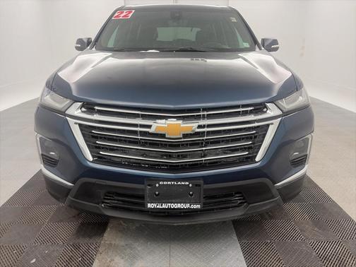 2022 Chevrolet Traverse LT Leather