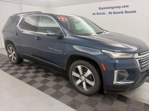 2022 Chevrolet Traverse LT Leather