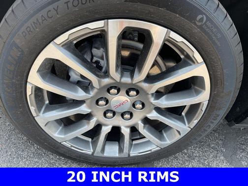 2022 GMC Acadia Denali