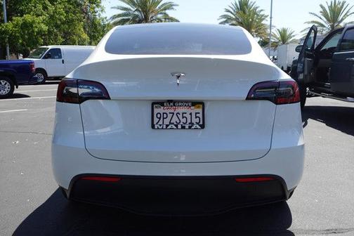 2025 Tesla Model Y Long Range