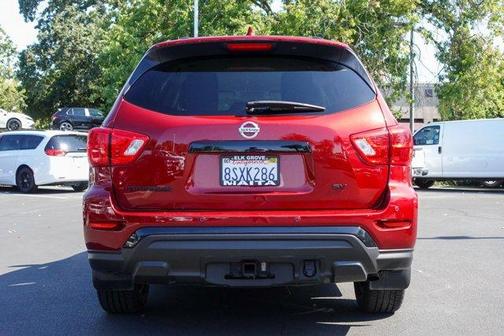 2020 Nissan Pathfinder SV