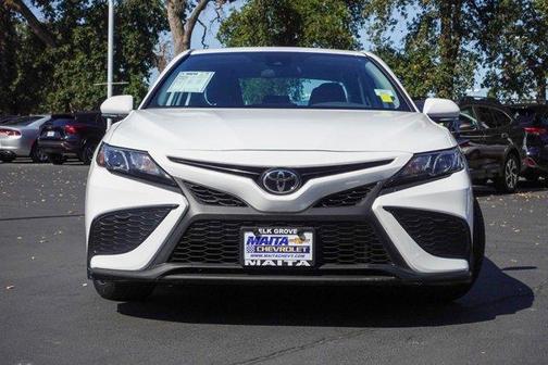 2022 Toyota Camry SE