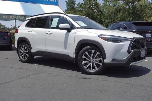 2023 Toyota Corolla Cross XLE