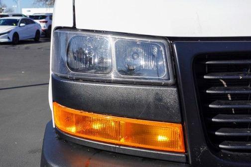 2023 GMC Savana 2500 Work Van