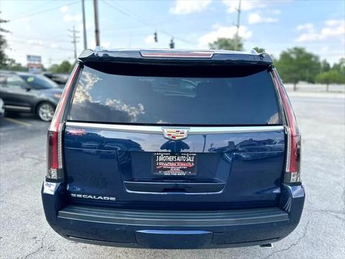 2017 Cadillac Escalade Luxury