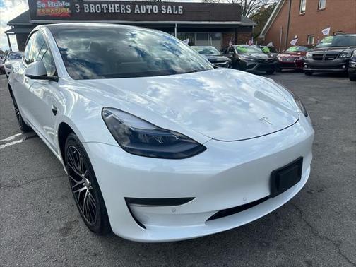 2022 Tesla Model 3 Standard Range Plus