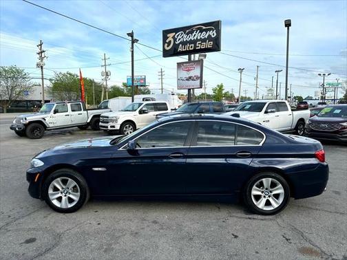 2012 BMW 528 4dr Sdn 528i RWD