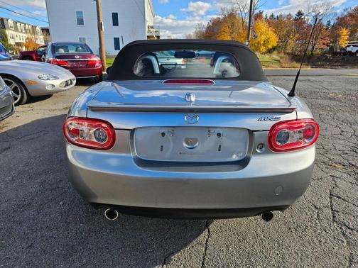 2010 Mazda MX-5 Miata Grand Touring