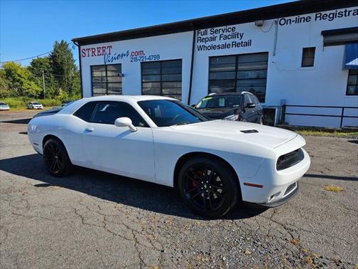 2017 Dodge Challenger SXT