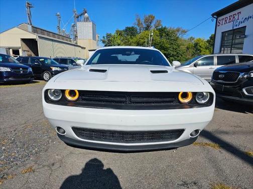 2017 Dodge Challenger SXT