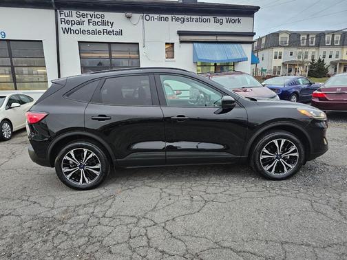 2021 Ford Escape SEL