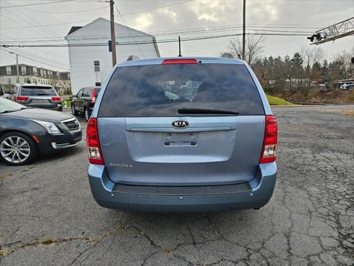 2012 Kia Sedona LX
