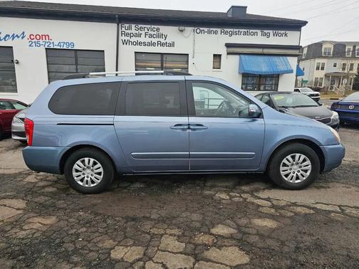 2012 Kia Sedona LX