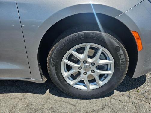 2017 Chrysler Pacifica LX