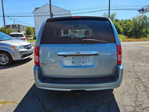 2008 Chrysler Town & Country Touring