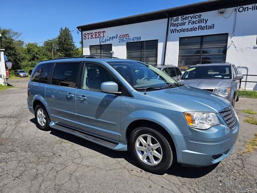 2008 Chrysler Town & Country Touring