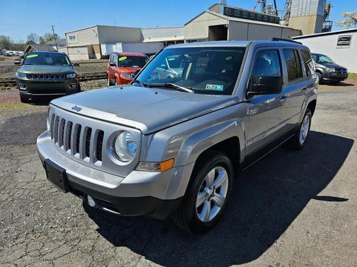 Billet Silver Metallic Clearcoat 2016 Jeep Patriot Sport