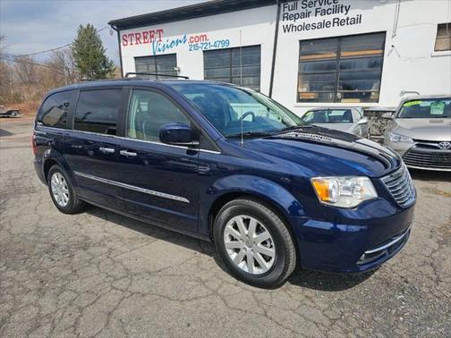 2015 Chrysler Town & Country Touring