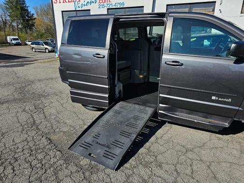Charcoal 2016 Dodge Grand Caravan AVP/SE
