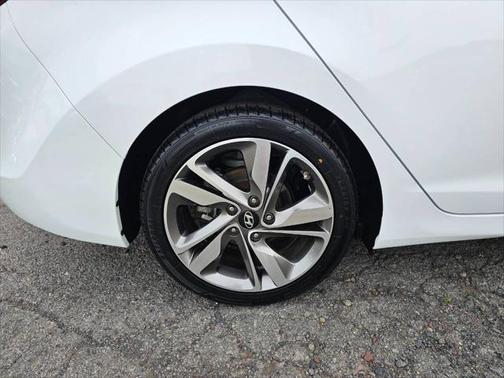 2016 Hyundai ELANTRA Limited