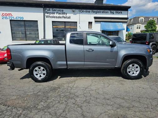 Gray 2018 Chevrolet Colorado WT