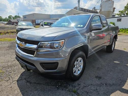 Gray 2018 Chevrolet Colorado WT