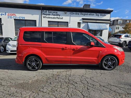 2017 Ford Transit Connect Titanium w/Rear Liftgate