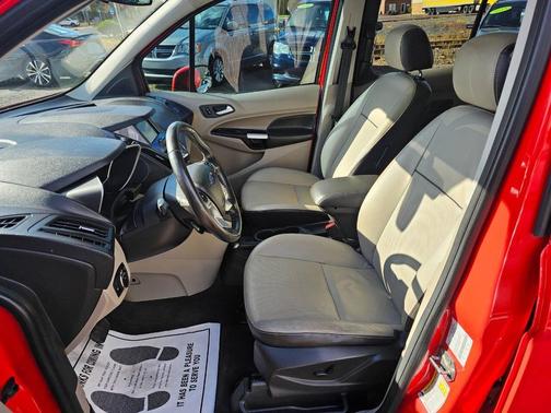 2017 Ford Transit Connect Titanium w/Rear Liftgate