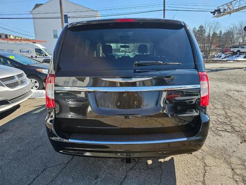 2015 Chrysler Town & Country Touring