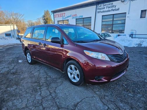2011 Toyota Sienna Base