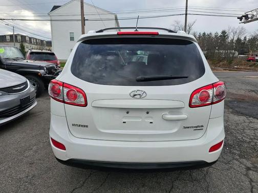 Frost White Pearl 2011 Hyundai SANTA FE SE