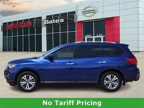2020 Nissan Pathfinder S
