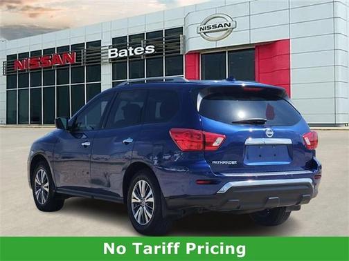2020 Nissan Pathfinder S