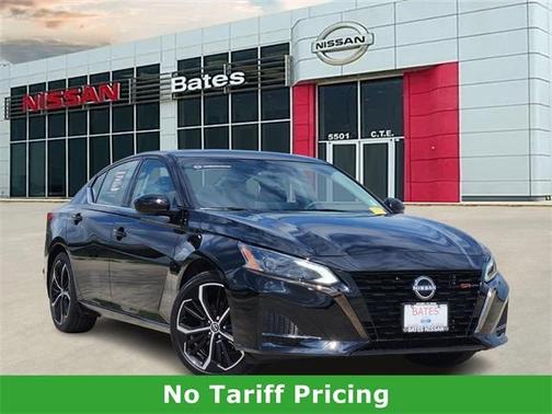 2025 Nissan Altima SR