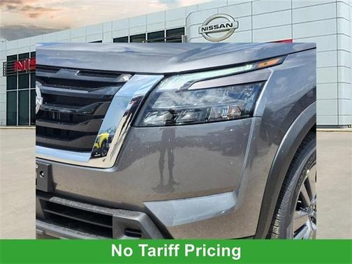 2025 Nissan Pathfinder S