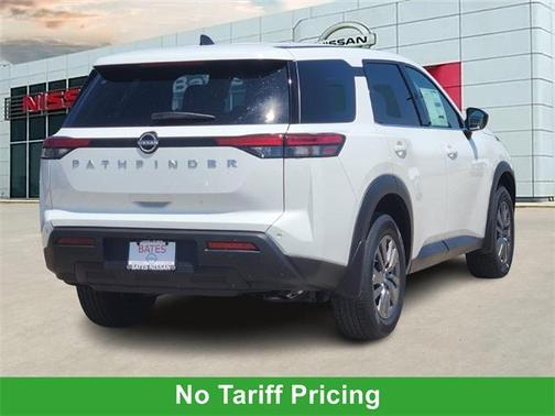 2025 Nissan Pathfinder S