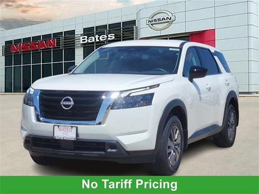 2025 Nissan Pathfinder S