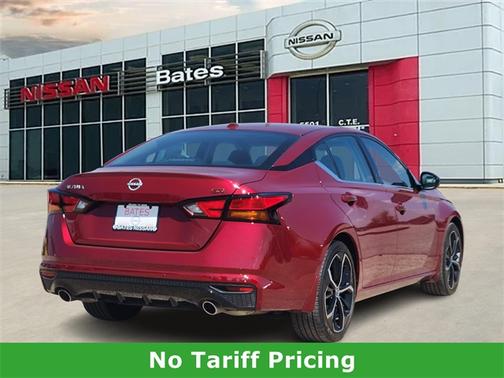 2025 Nissan Altima SR