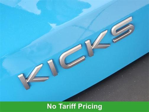 2025 Nissan Kicks SR